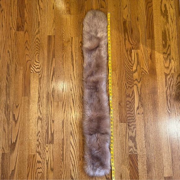 NWOT Faux Fur Pull Through Champagne Blush Scarf - Picture 7 of 10